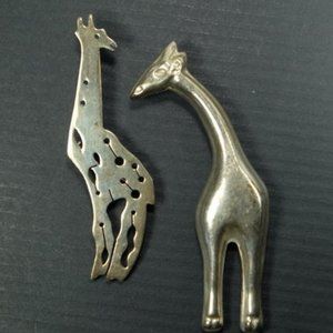 Set of 2 Giraffe Lapel Pins Cast 925 Silver